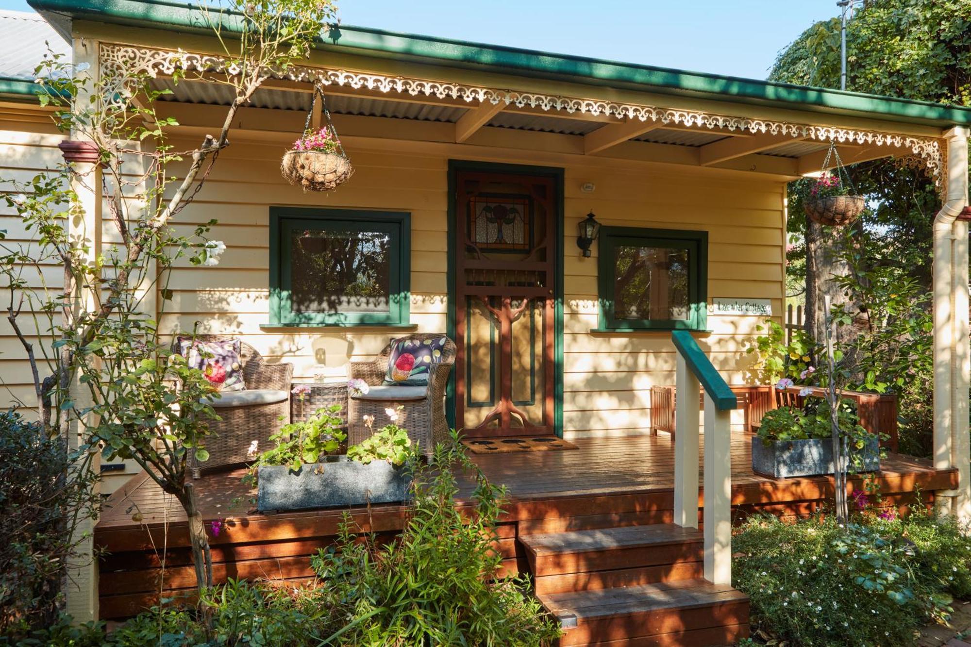 Tiffany'S Cottages Bright Exteriör bild
