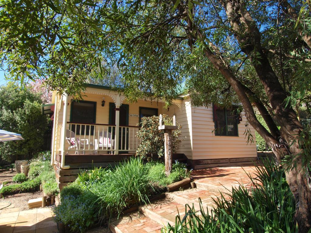 Tiffany'S Cottages Bright Exteriör bild